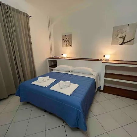 Andromeda 1 C Gênes